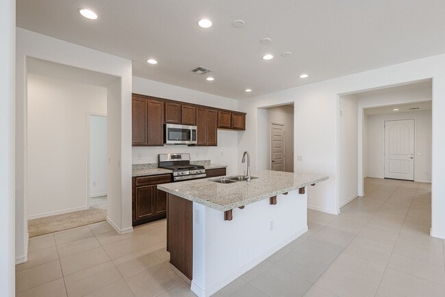 Building Photo - Your Perfect New 5-Bedroom Home Awaits in ...