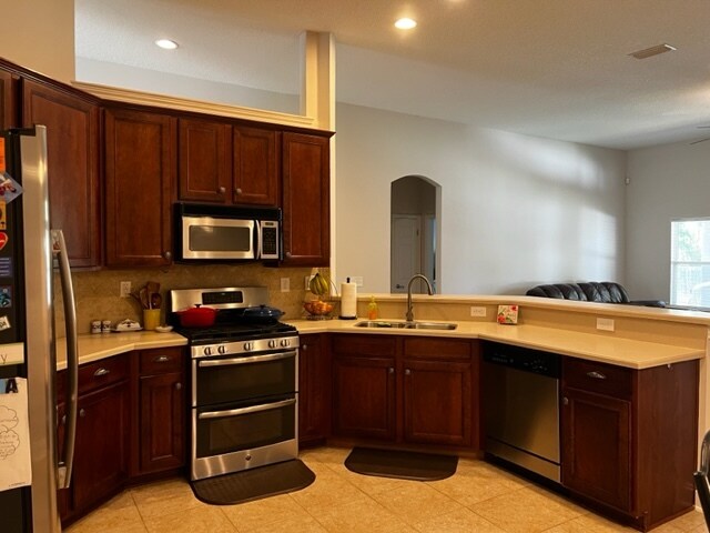 Building Photo - 105 Oakwood Plantation Dr