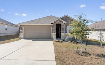 Building Photo - 124 Brody Ln