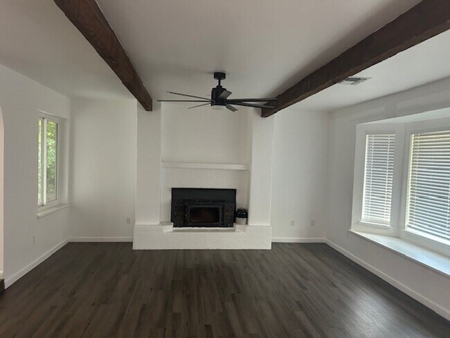 Foto del edificio - 9400 Hemingway Pl