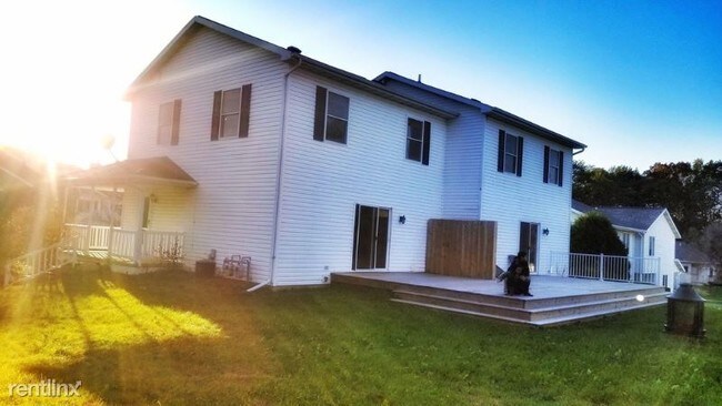 Foto del edificio - 3 br, 1.5 bath Townhome - 1505 Langley Ln