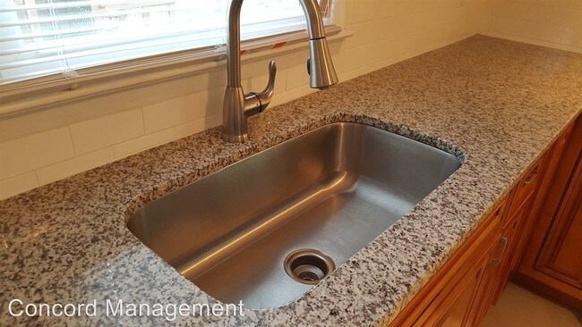 Foto del edificio - 3 br, 1.5 bath House - 3214 Fielding Pl.