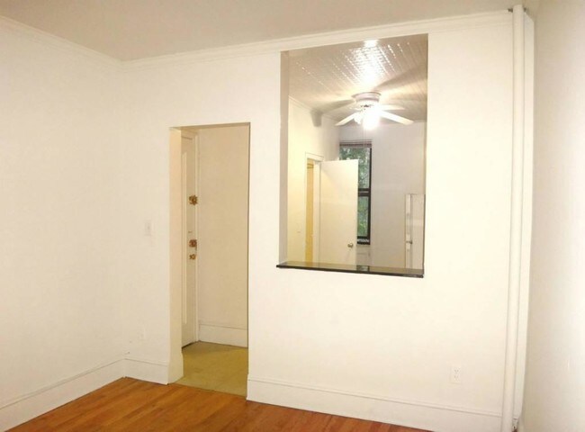 Building Photo - 1601 York Ave