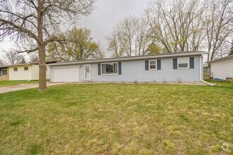 Building Photo - 217 N Needles Dr