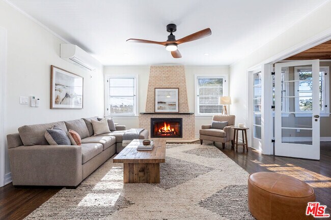 Foto del edificio - 1526 Myra Ave