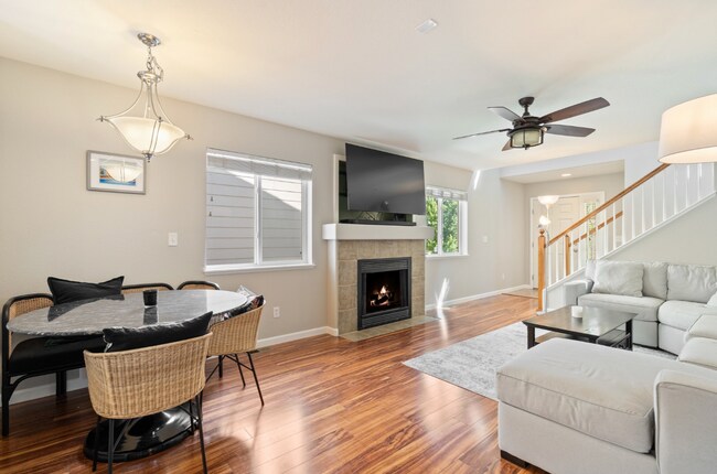 Building Photo - Low-Maintenance Living in Colorado Springs...