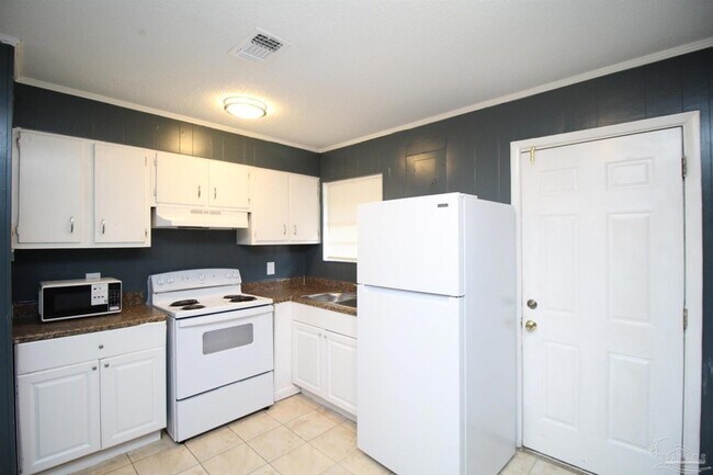 Foto del edificio - 6618 Applegate St