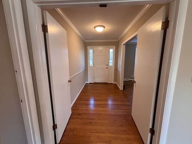 Foto del edificio - 6325 Percy Dr