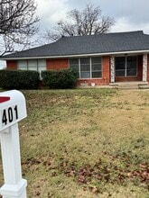 Building Photo - 401 W Athens St