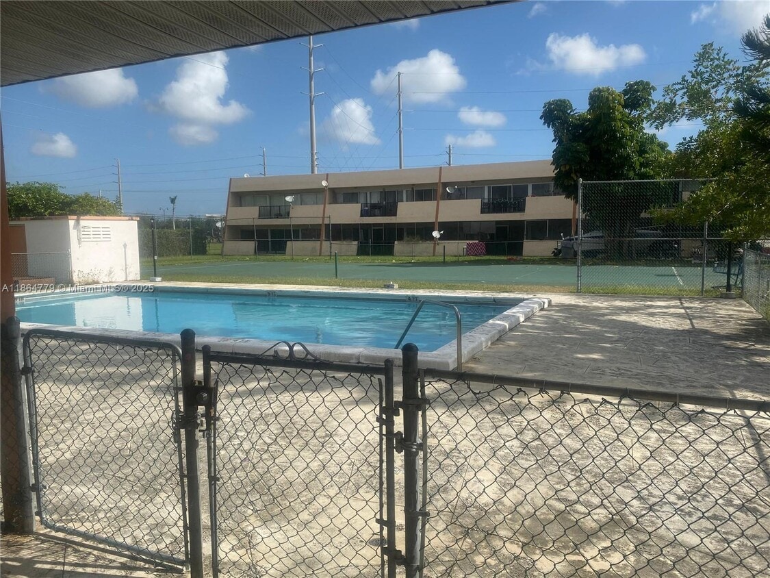 Foto principal - 400 NE 18th Ave