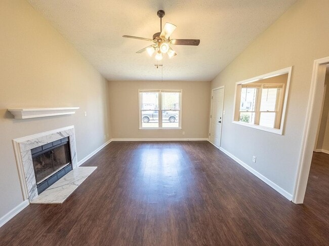 Building Photo - 2935 Chillingworth Dr