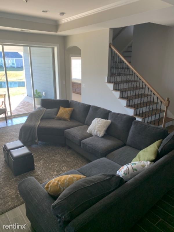 Building Photo - 4 br, 3 bath House - 272 Mcqueen Dr