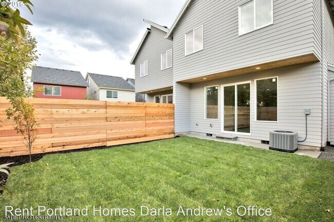 Foto del edificio - 3 br, 2.5 bath House - 7483 N Huron Avenue