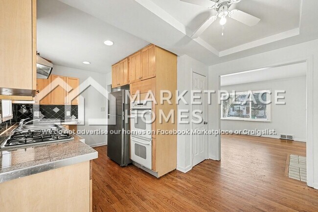 Building Photo - 24865 Grove Ave