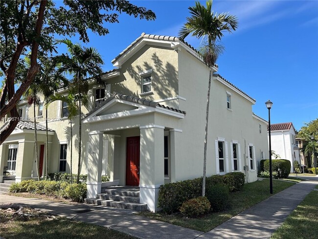 Photo - 17065 SW 93rd St Townhome