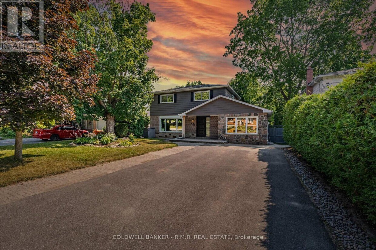 Photo principale - 45 Beech St N