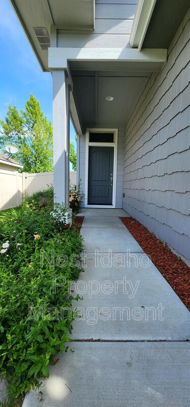 Building Photo - 5140 W Brunmier Dr