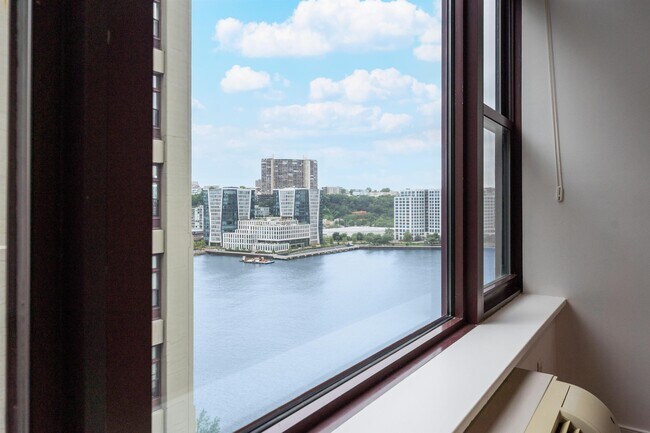 Foto del edificio - 1500 Hudson St