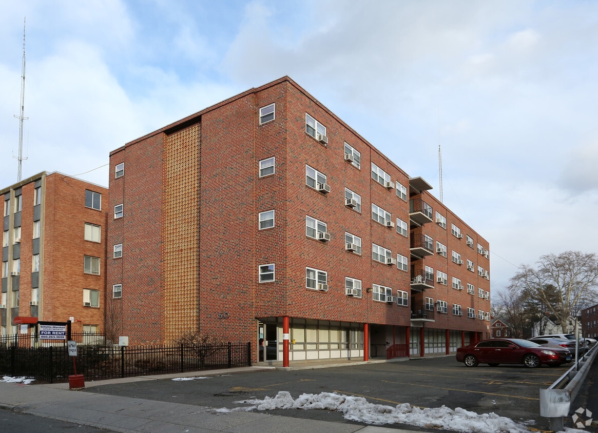 Primary Photo - Gillett Apartments