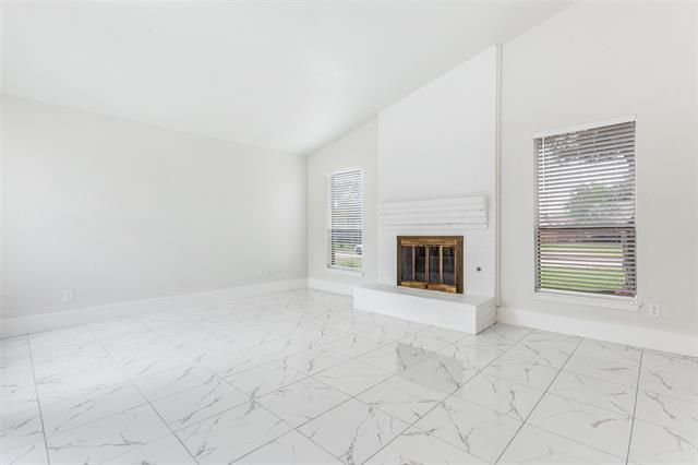 Foto del edificio - 1905 Colgate Dr