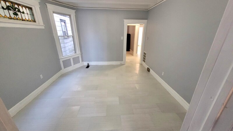Foto principal - 455 N Grove St