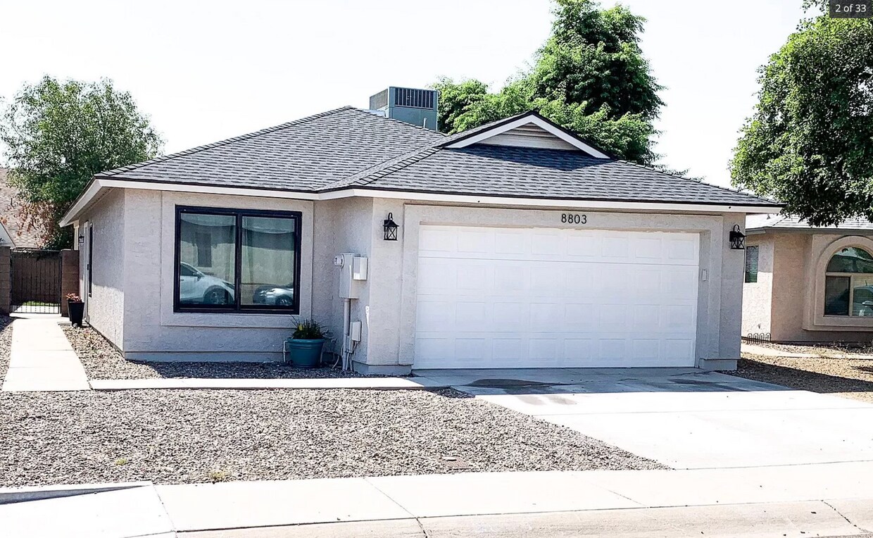 Foto principal - 8803 W John Cabot Rd