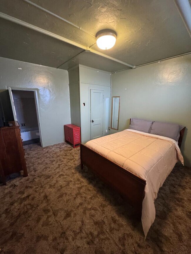 Foto del edificio - 401 Onyx St