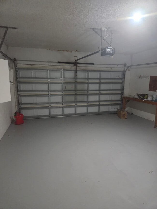 Building Photo - 3004 Sugar Bear Trl
