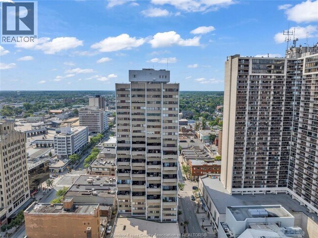 Photo du bâtiment - 380 Pelissier St