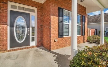 Building Photo - 601 Bristol Way
