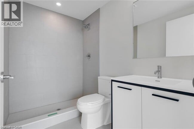 Building Photo - 385 Winston Rd