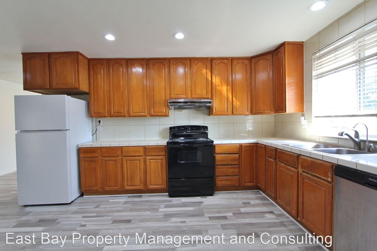 Foto principal - 6 br, 4 bath House - 39162 Yosemite Way