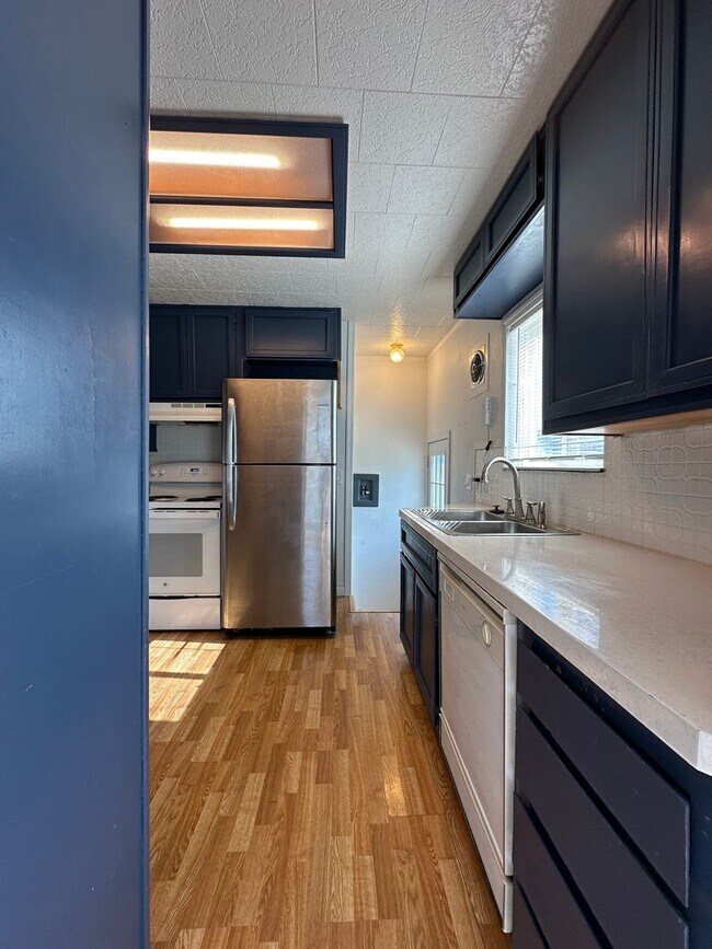 Building Photo - 1520mc