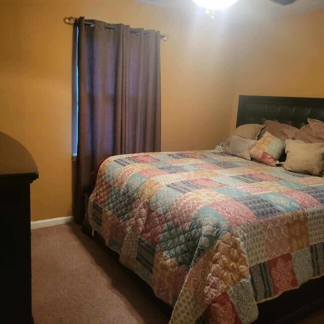 Dormitorio 3 - 2902B Kimberly Ave