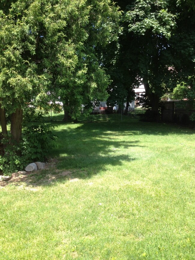 Foto del edificio - 18 Dayton Rd