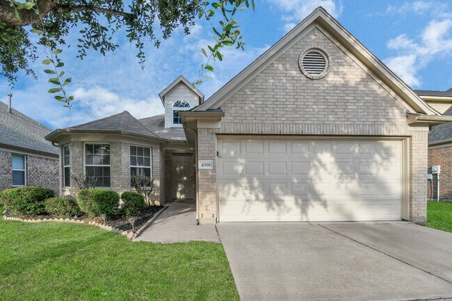 Foto del edificio - 4918 Jarl Ct