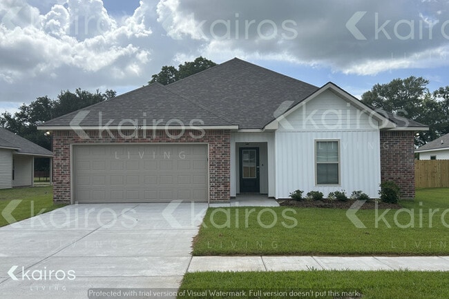 Building Photo - 202 Carencro St