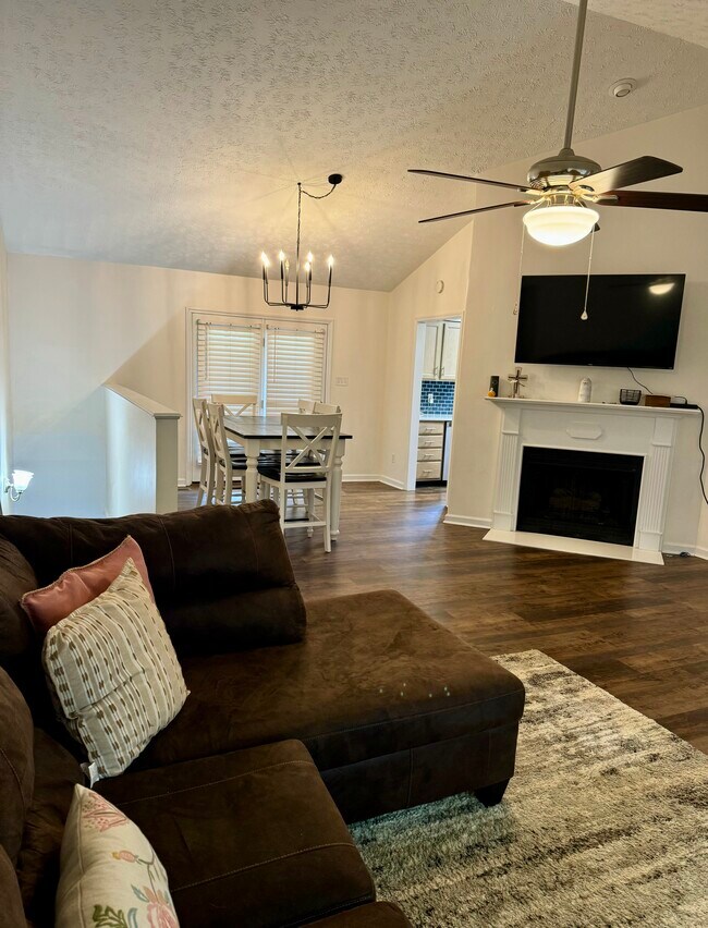 Building Photo - 7808 Glenbridge Ct