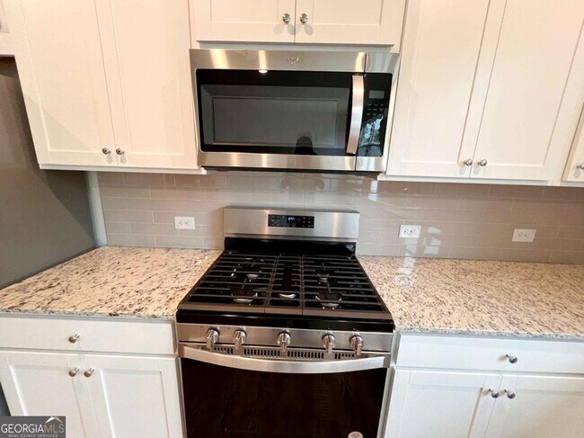 Building Photo - 250 Pt Pl Dr