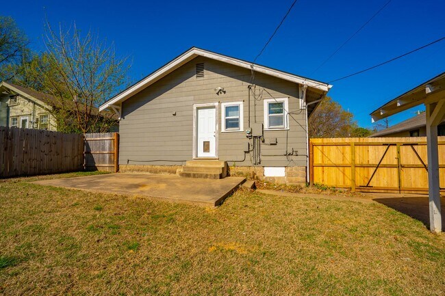 Foto del edificio - Updated 2 Bed, 1.5 Bath in Tulsa!