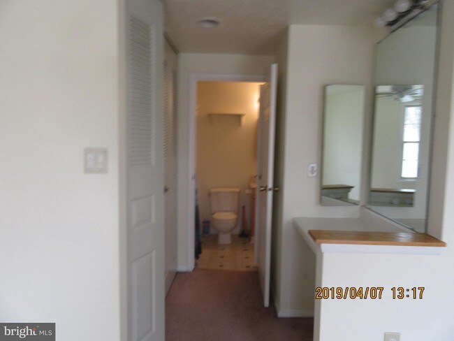 Foto del edificio - 12511 Willow Spring Cir