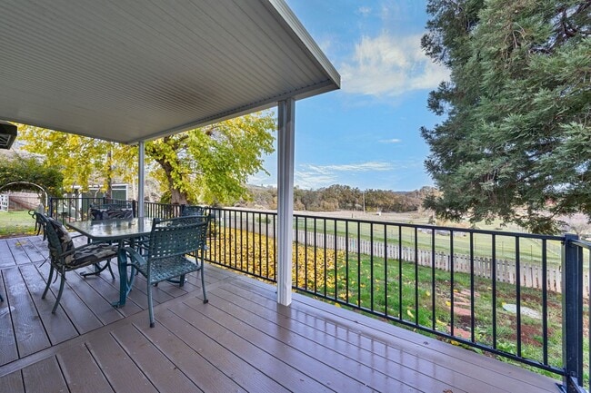 Building Photo - Cozy 1 Bedroom ADU With Stunning Pasture & Pond Views in Rescue!