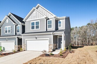 Building Photo - 1826 Porch Swing Wy