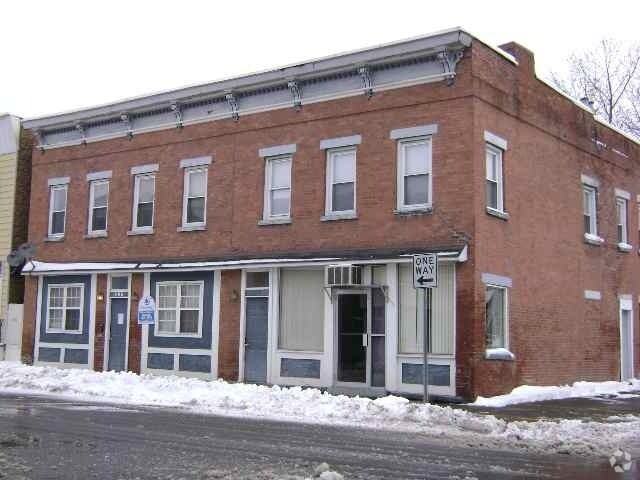Building Photo - 406-408 2nd St