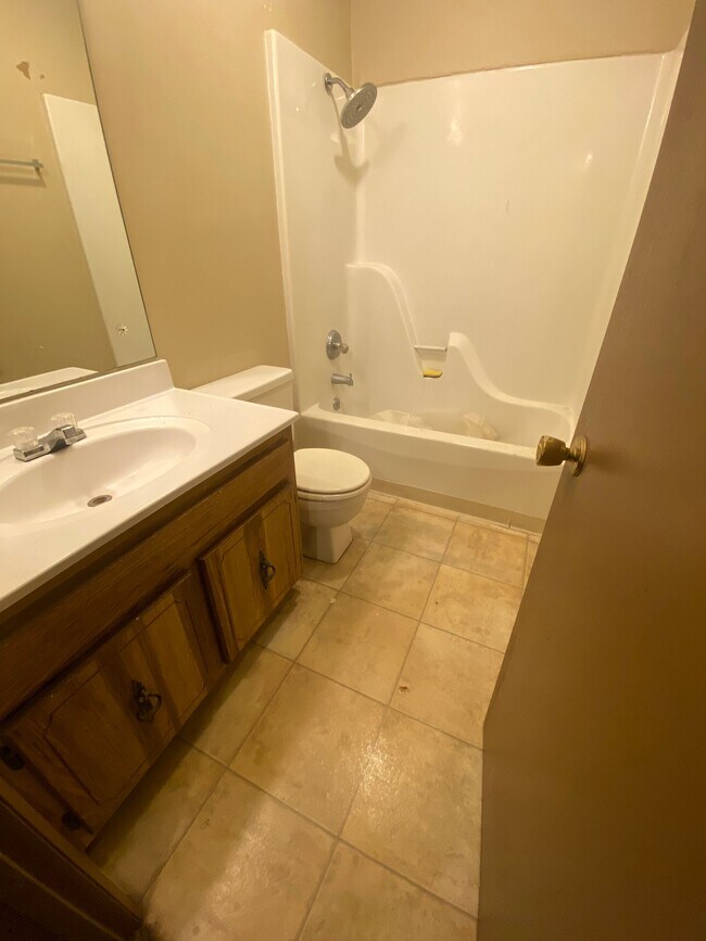 Foto del edificio - 1008 Jane Dr