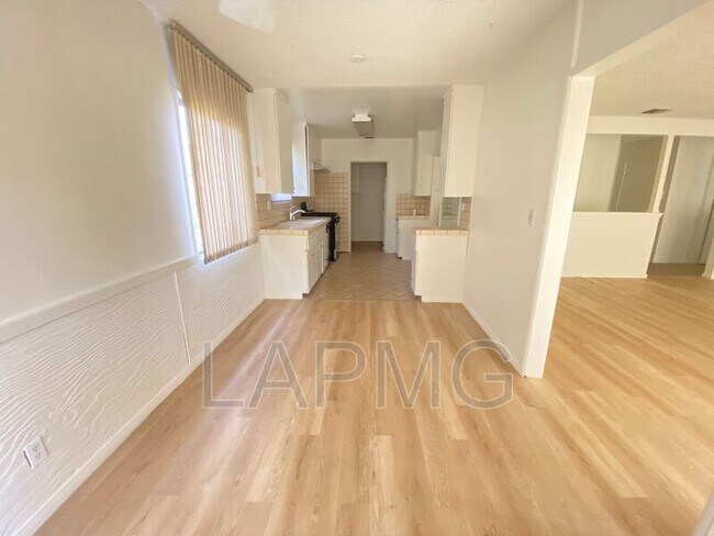 Building Photo - 8959 Bartee Ave