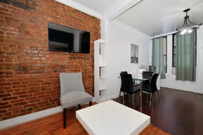 Foto del edificio - 400 W 41st St