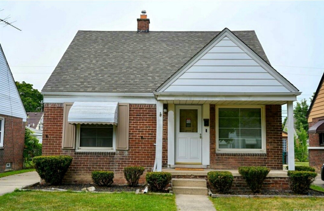 Primary Photo - Raymond Avenue Bungalow