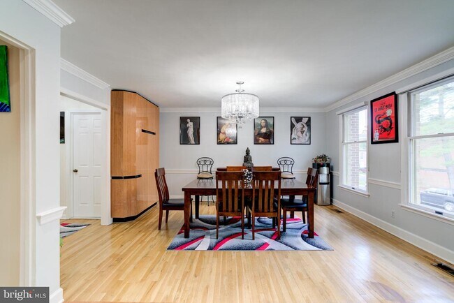 Foto del edificio - 2754 Unicorn Ln NW