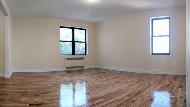 Building Photo - 801 Avenue C